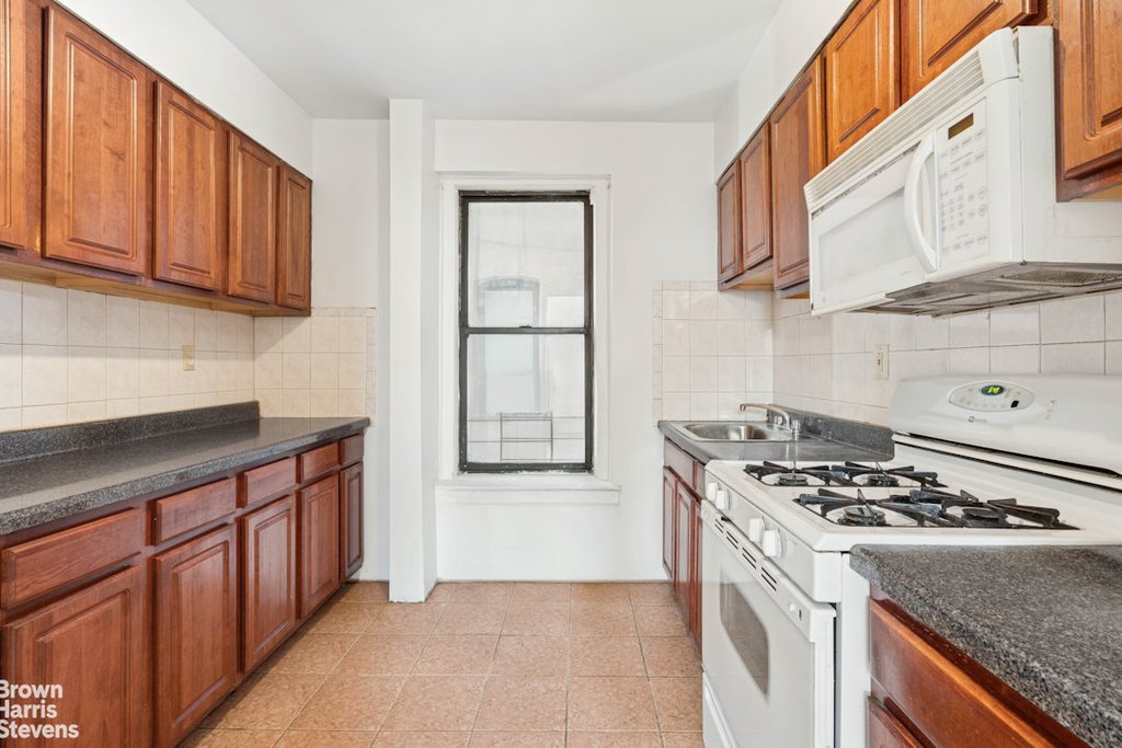 501 West 156th Street, Unit 26 photo 5