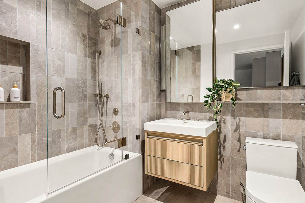 208 Delancey Street, Unit 7/B photo 6
