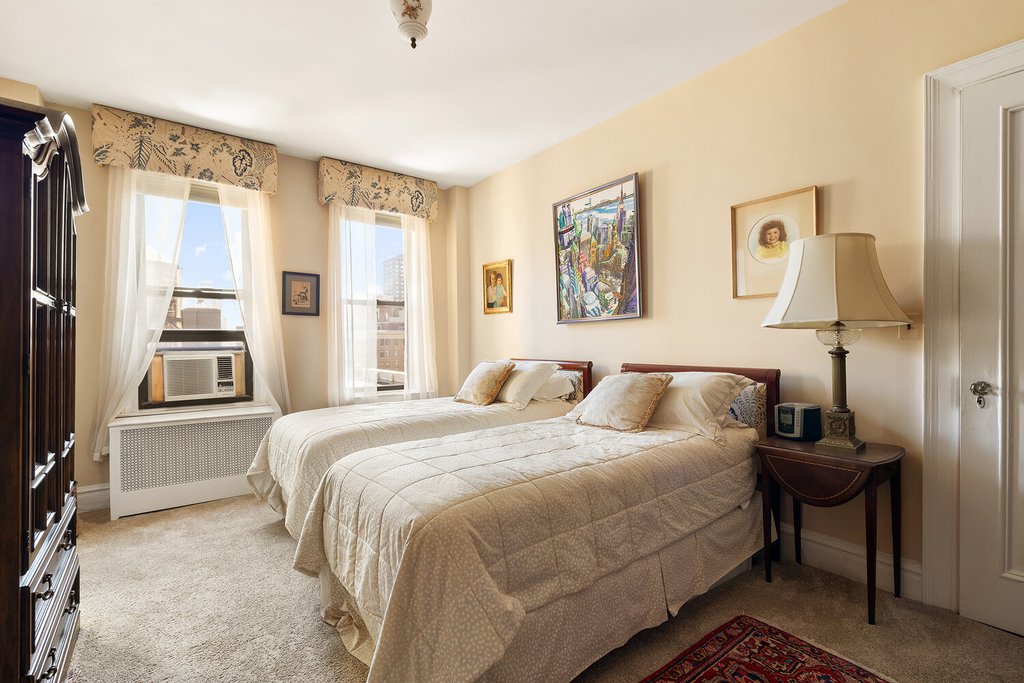1105 Park Avenue, Unit 10D photo 9