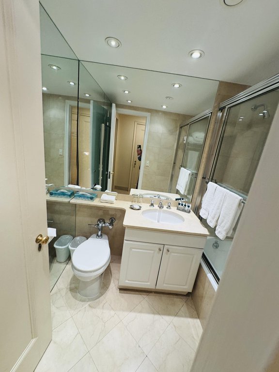111 East 56th Street, Unit 409 photo 4
