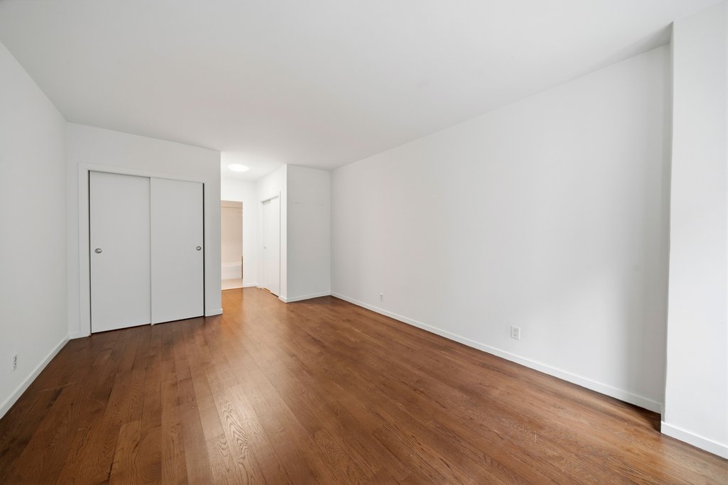 60 Sutton Place South, Unit 7KN photo 11