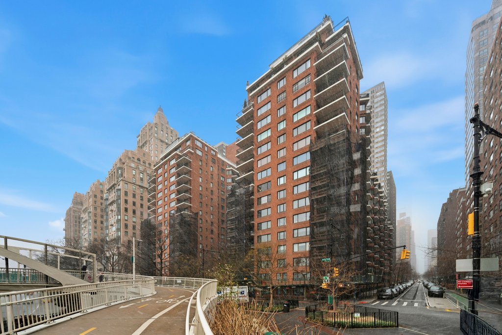 60 Sutton Place South, Unit 7KN photo 19
