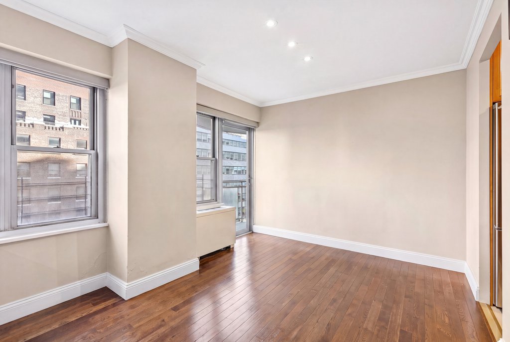 118 East 60th Street, Unit 8CD photo 4