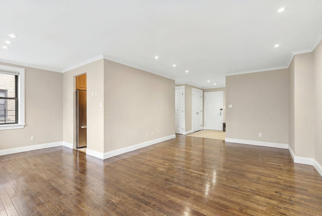 118 East 60th Street, Unit 8CD photo 6