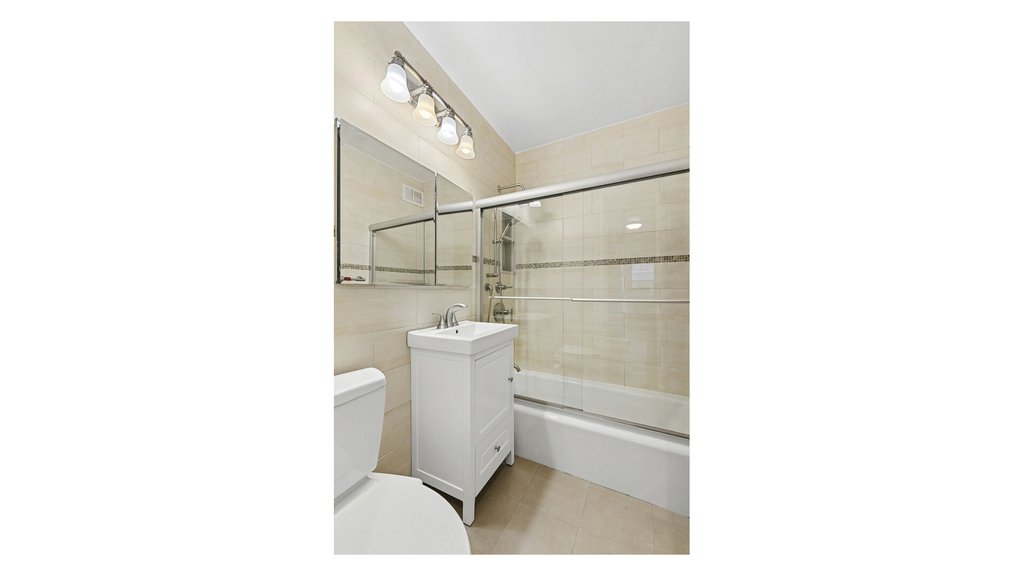 118 East 60th Street, Unit 8CD photo 14