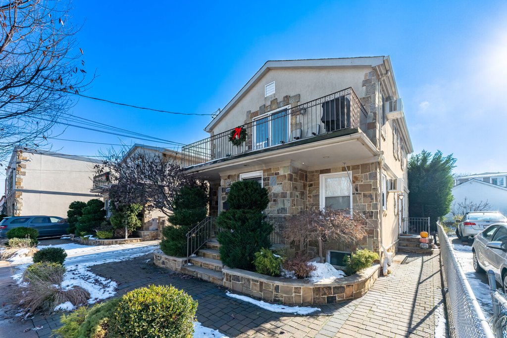 162-12-20 77th Road