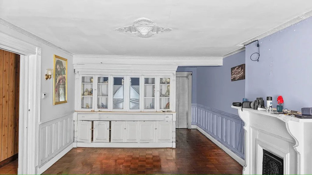 699 Sterling Place – For Sale photo 13