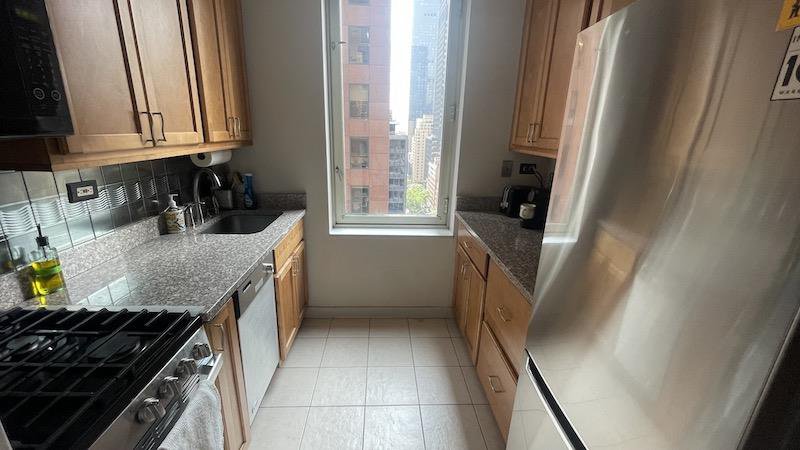 145 East 48th Street, Unit 17F photo 9