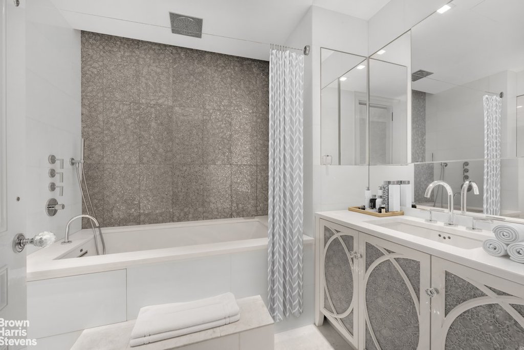 200 East 69th Street, Unit 47 photo 22