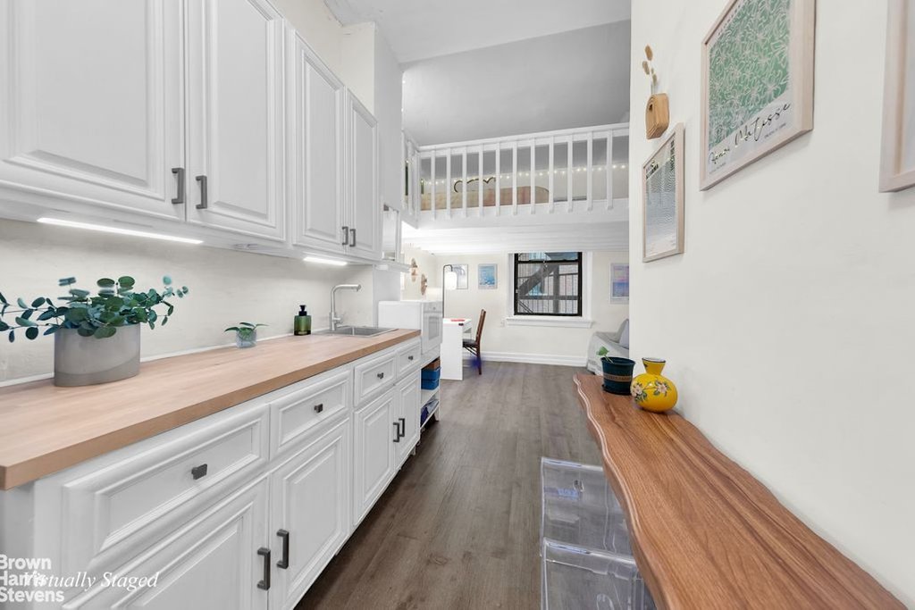 140 West 69th Street, Unit 61B