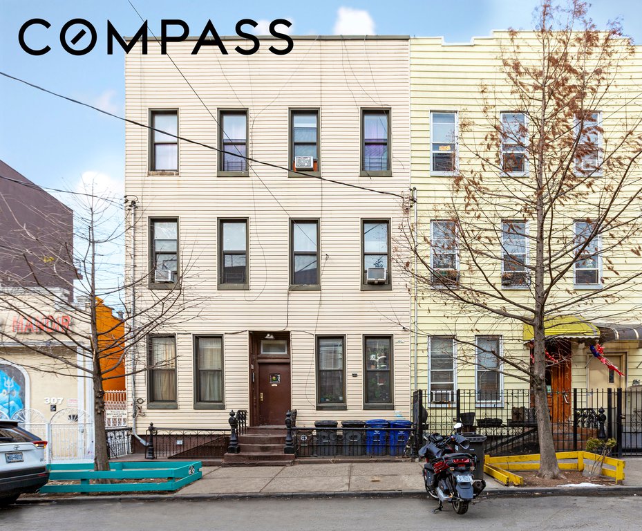 309 Stanhope Street