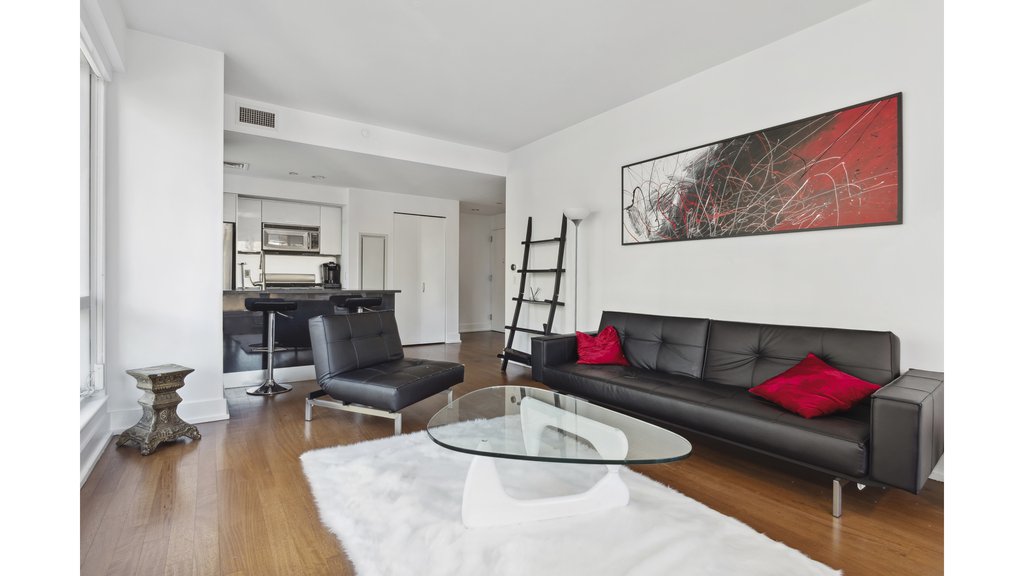350 West 42nd Street, Unit 20F photo 2