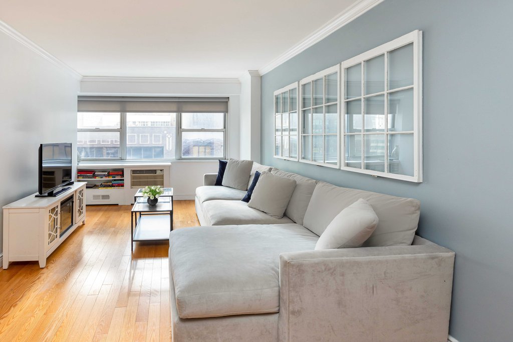 153 East 57th Street, Unit 6G
