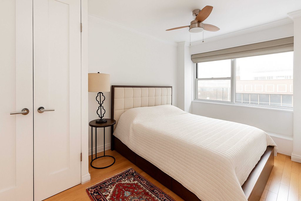 153 East 57th Street, Unit 6G photo 3