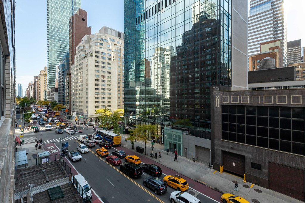 153 East 57th Street, Unit 6G photo 9