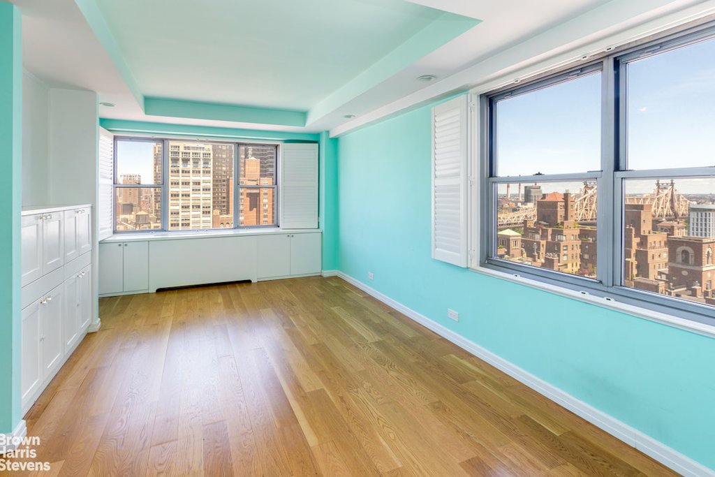 400 East 56th Street, Unit 27H photo 4