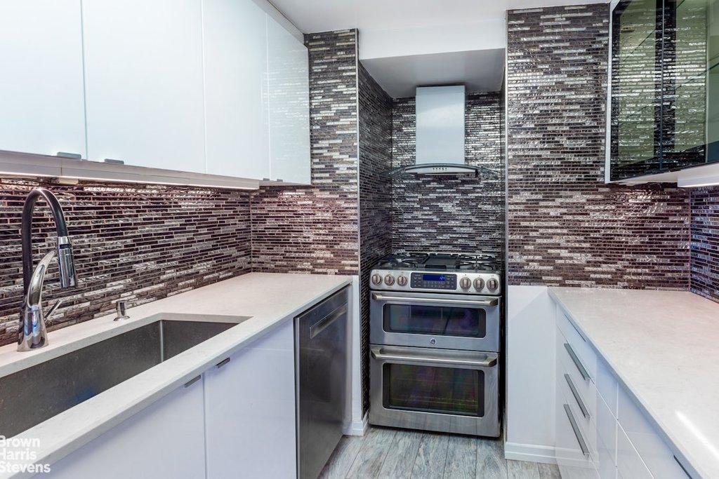 400 East 56th Street, Unit 27H photo 7