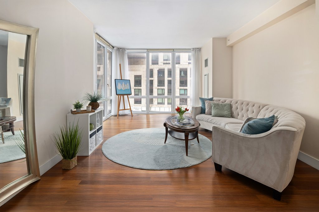10 West End Avenue, Unit 4D