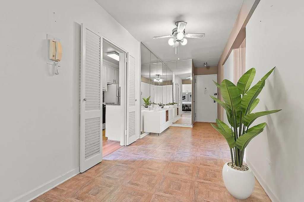 2727 Ocean Parkway, Unit E22 photo 6
