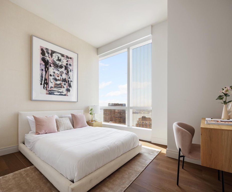 77 Greenwich Street, Unit 39B photo 7