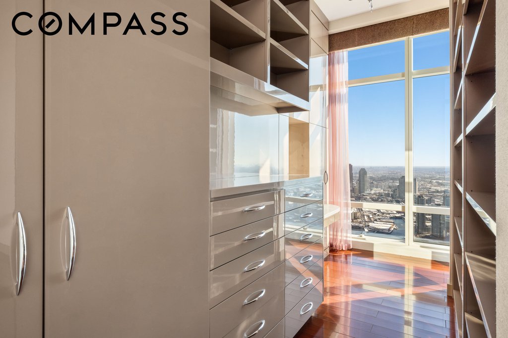 845 United Nations Plaza, Unit 86B photo 9