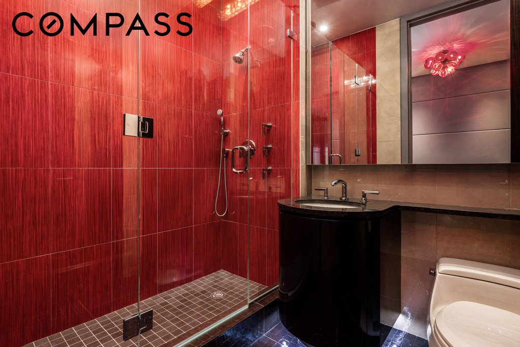 845 United Nations Plaza, Unit 86B photo 12
