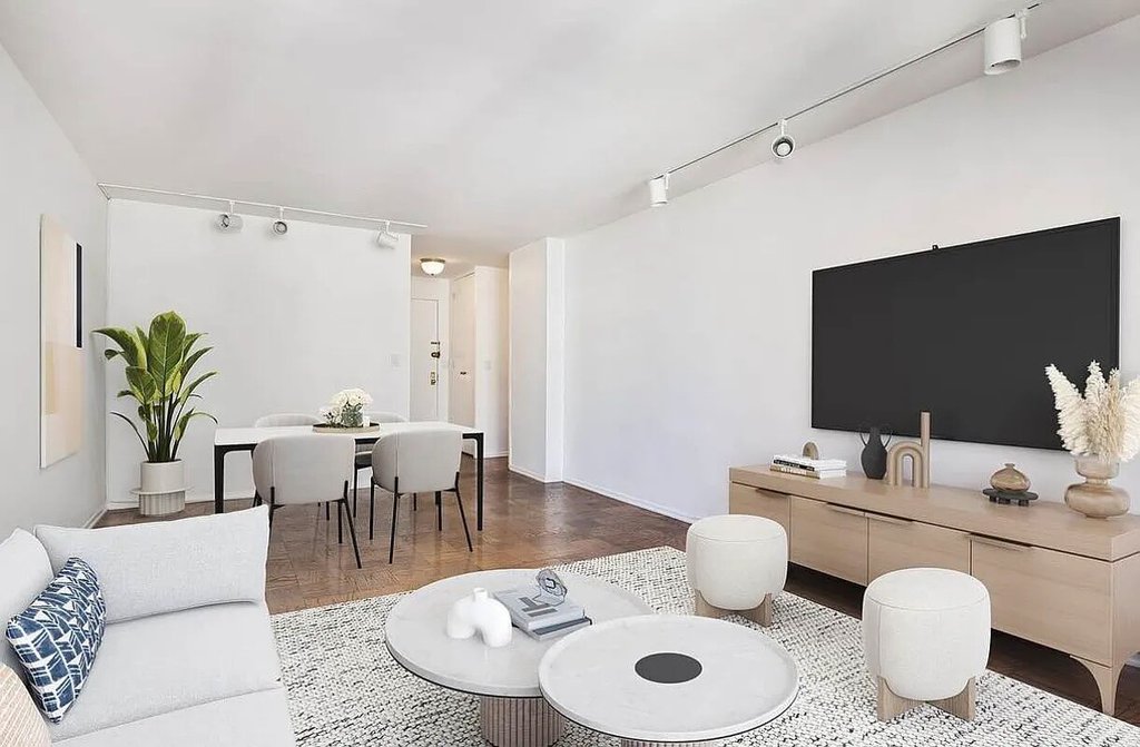 305 East 24th Street, Unit 9N photo 2