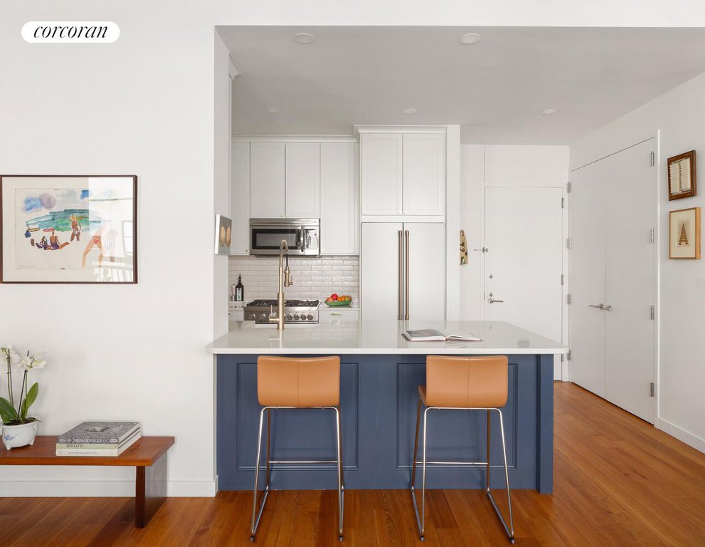 184 Kent Avenue, Unit A602 photo 8