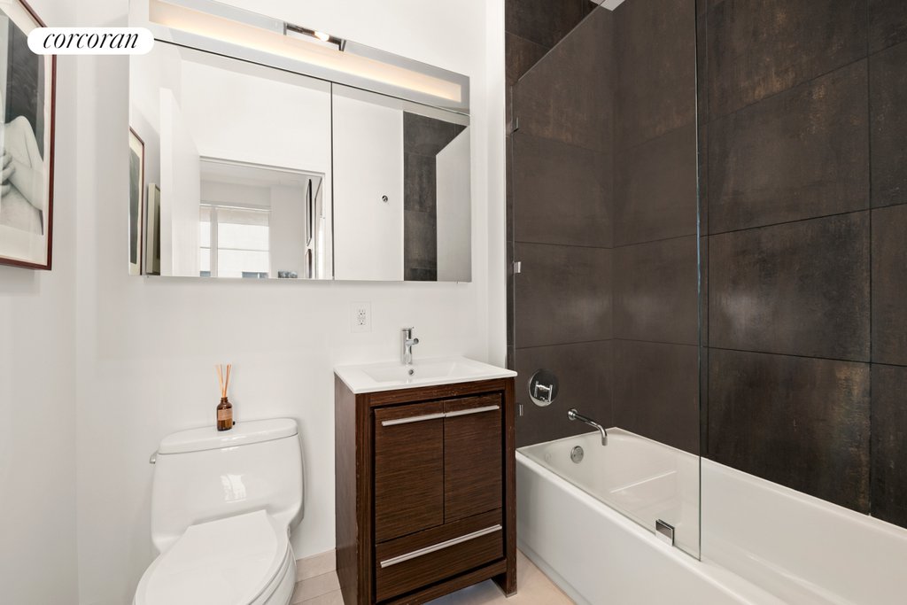 184 Kent Avenue, Unit A602 photo 13