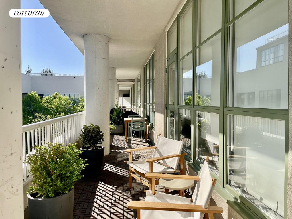 184 Kent Avenue, Unit A602
