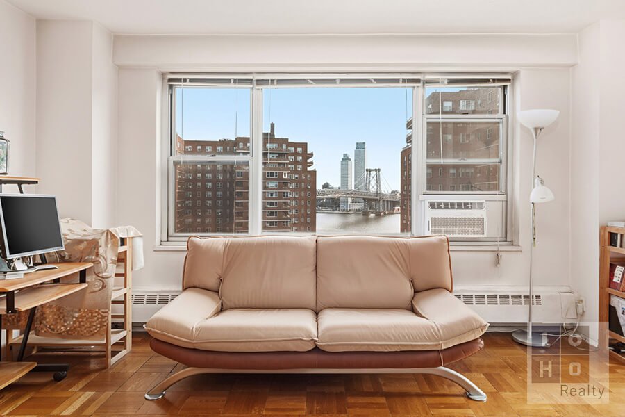 573 Grand Street, Unit D1504 photo 2