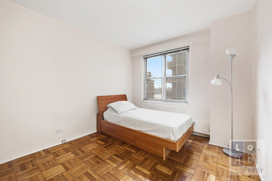 573 Grand Street, Unit D1504 photo 6