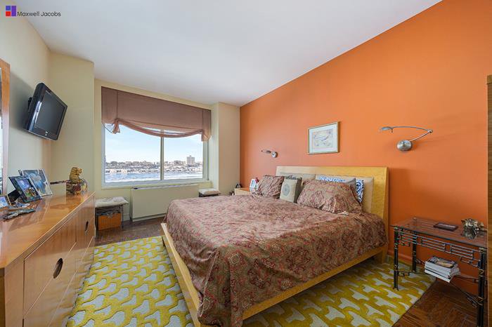 200 Riverside Boulevard, Unit 10L photo 5