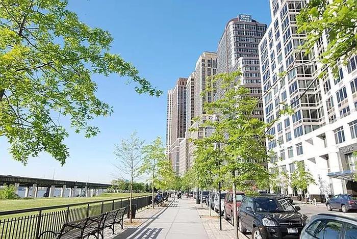 200 Riverside Boulevard, Unit 10L photo 12