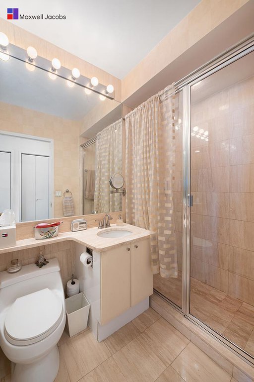 200 Riverside Boulevard, Unit 10L photo 7