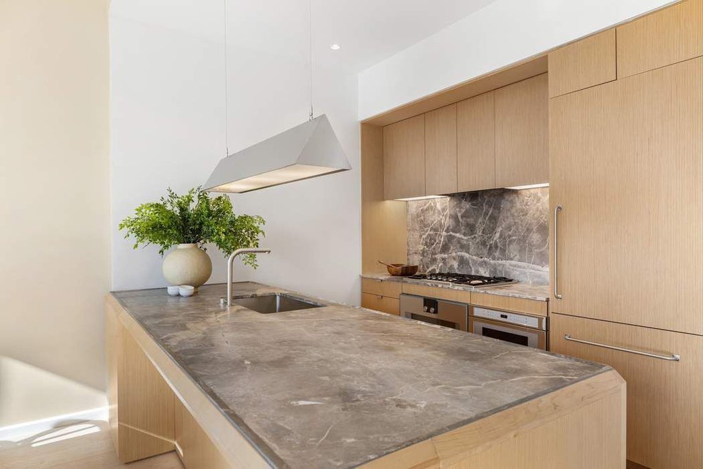 30 Front Street, Unit 19D photo 4