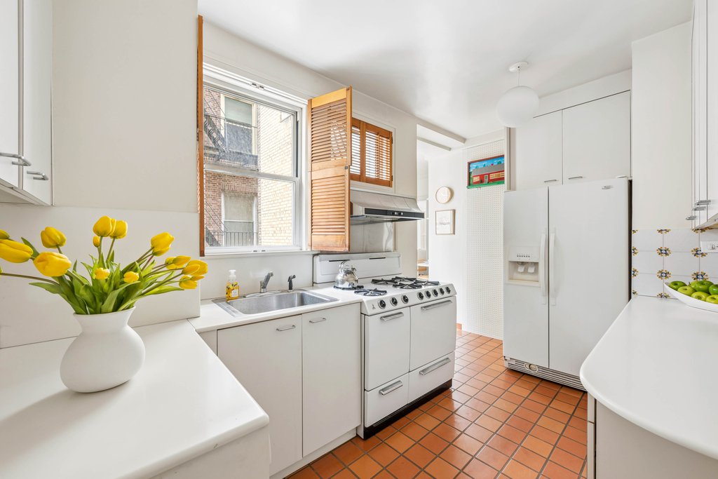 8 East 96th Street, Unit 10/11B photo 4