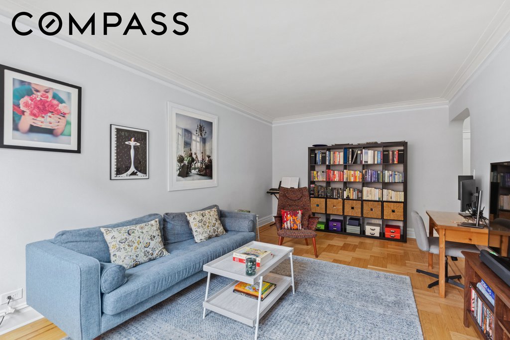 720 Fort Washington Avenue, Unit 5D photo 2