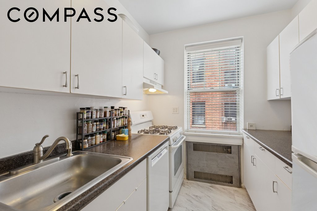 720 Fort Washington Avenue, Unit 5D photo 5