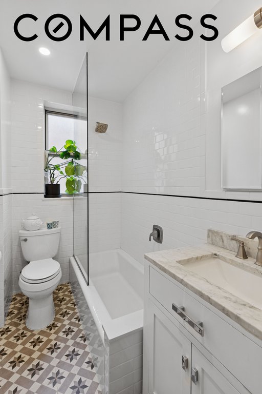 720 Fort Washington Avenue, Unit 5D photo 7