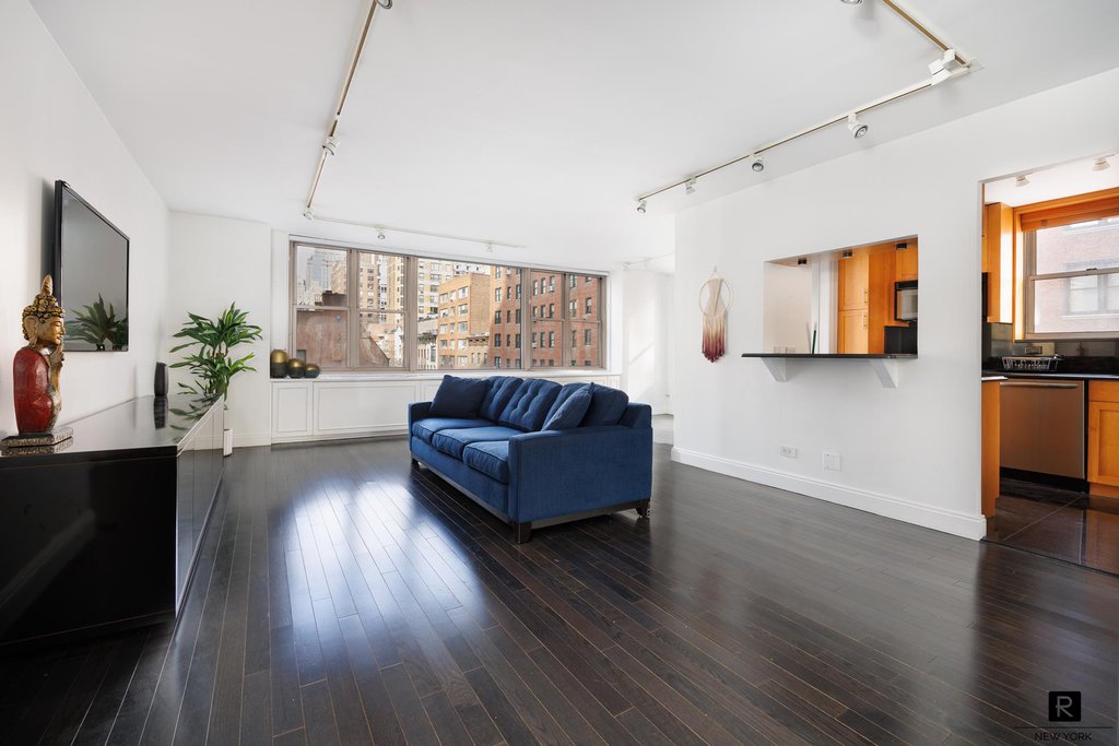 137 East 36th Street, Unit 6G photo 2