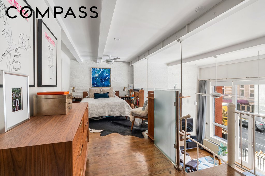 31 West 16th Street, Unit 2 photo 6