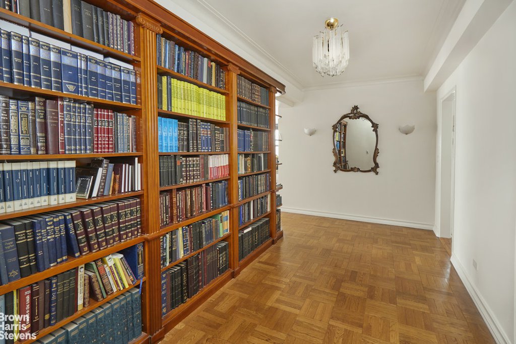 860 Fifth Avenue, Unit 8FG photo 2