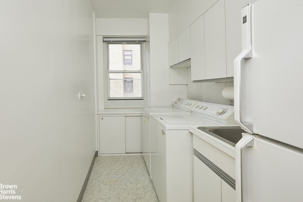 860 Fifth Avenue, Unit 8FG photo 13