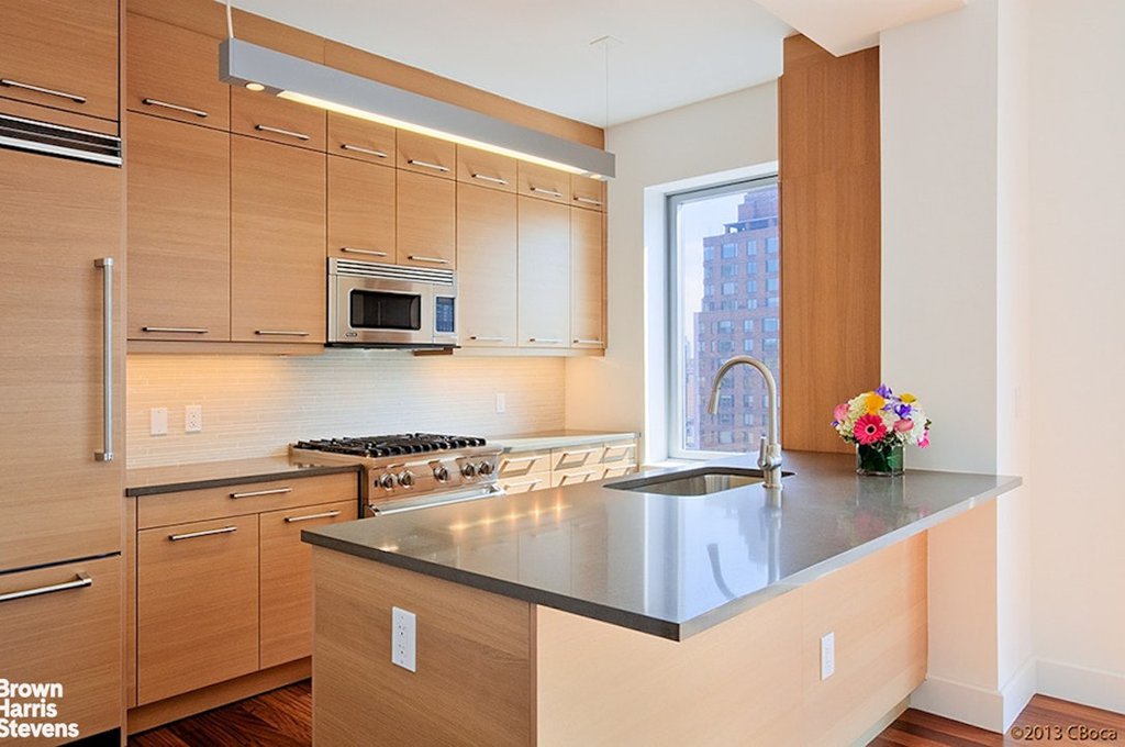 333 East 91st Street, Unit 19D photo 2