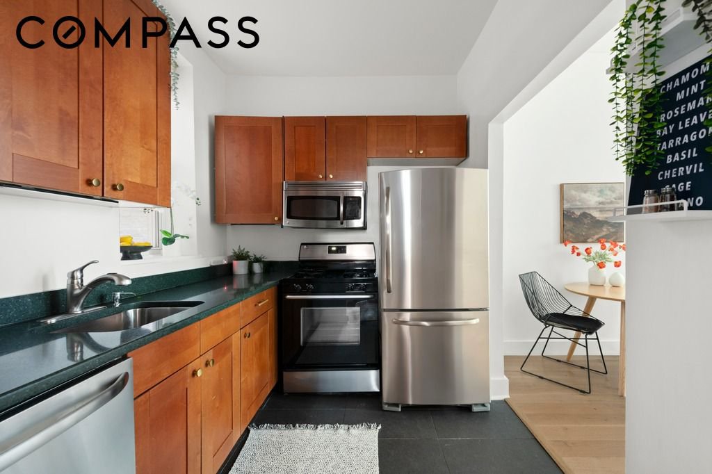 406 West 46th Street, Unit 2C photo 4