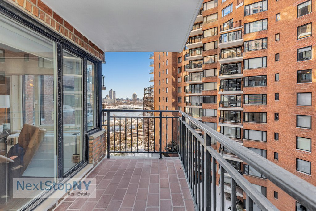 60 Sutton Place South, Unit 8GN photo 10