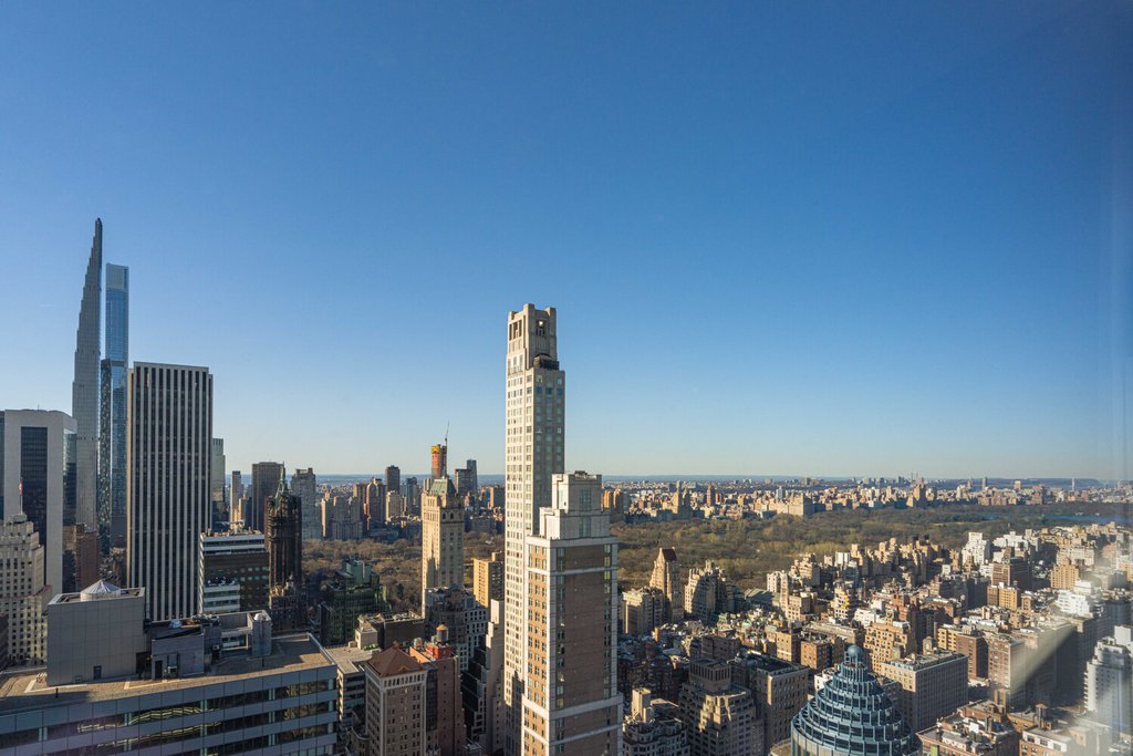 151 East 58th Street, Unit 37F photo 24