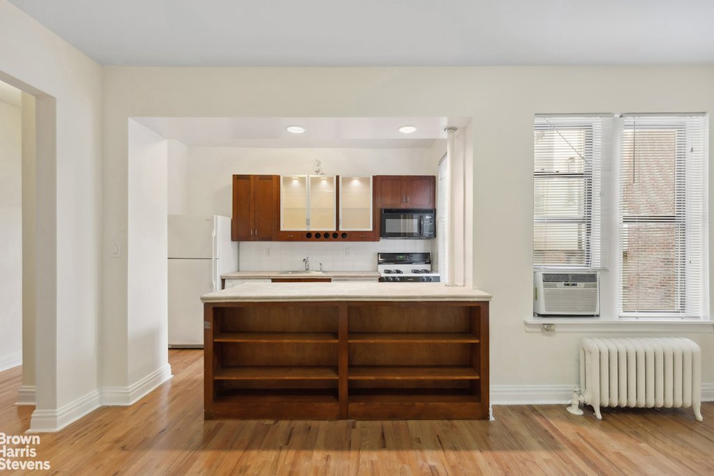 515 Edgecombe Avenue, Unit 41 photo 3
