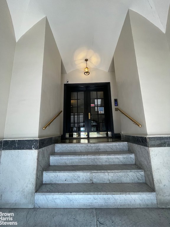 515 Edgecombe Avenue, Unit 41 photo 10